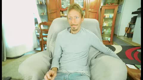 Snapshot of 00jeff31 chatting on 15, 2, 2025 jeff online show from 15, 2, 2025