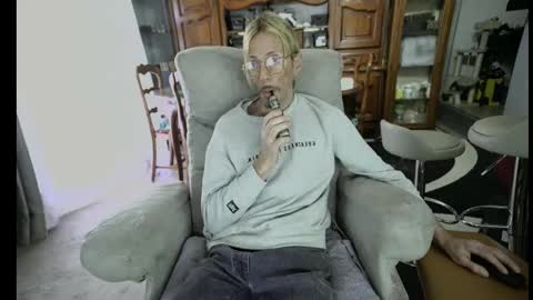 Snapshot of 00jeff31 chatting on 25, 3, 2026 jeff online show from 25, 3, 2026