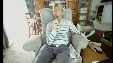 Snapshot of 00jeff31 chatting on 19, 4, 2026 jeff online show from 19, 4, 2026