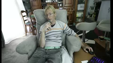 Snapshot of 00jeff31 chatting on 18, 5, 2026 jeff online show from 18, 5, 2026