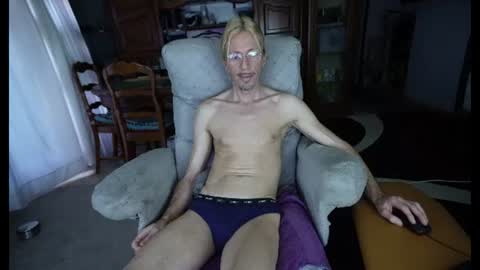 Snapshot of 00jeff31 chatting on 12, 7, 2026 jeff online show from 12, 7, 2026