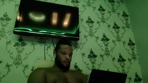 Snapshot of 0_kingsley chatting on 8, 1, 2025 Kingsley online show from 8, 1, 2025