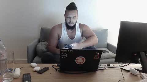 Snapshot of 0_kingsley chatting on 20, 10, 2025 Kingsley online show from 20, 10, 2025