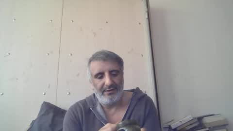 Snapshot of 0luvmonkey chatting on 5, 4, 2026 0luvmonkey online show from 5, 4, 2026