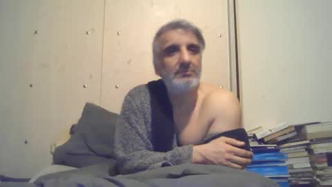 Snapshot of 0luvmonkey chatting on 6, 4, 2026 0luvmonkey online show from 6, 4, 2026
