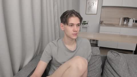 Snapshot of 0verlandd chatting on 8, 10, 2025 Adam online show from 8, 10, 2025