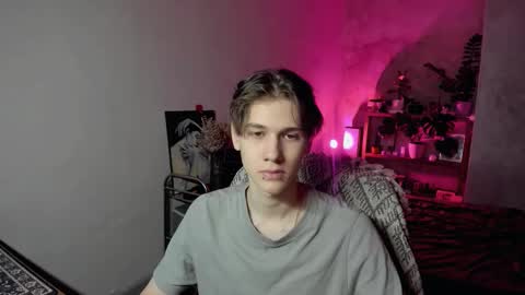 Adam online show from 12, 11, 2025