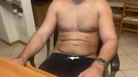 Snapshot of 100piedi1 chatting on 26, 10, 2025 100piedi1 online show from 26, 10, 2025