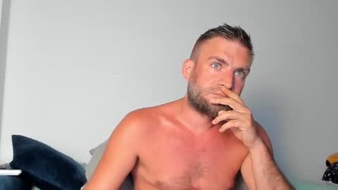 Snapshot of 10in_deluxe chatting on 28, 6, 2026 10in_deluxe online show from 28, 6, 2026