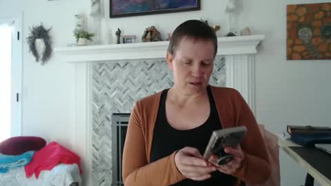 Snapshot of 11willowandjohn11 chatting on 18, 4, 2026 Aurora Willows online show from 18, 4, 2026