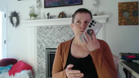 Snapshot of 11willowandjohn11 chatting on 18, 4, 2026 Aurora Willows online show from 18, 4, 2026