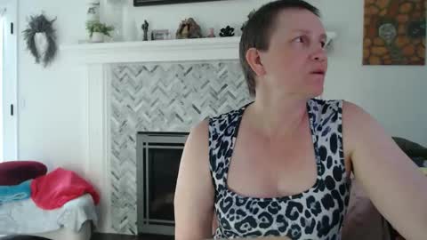 Snapshot of 11willowandjohn11 chatting on 21, 4, 2026 Aurora Willows online show from 21, 4, 2026