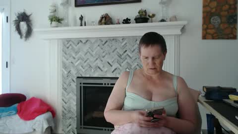 Snapshot of 11willowandjohn11 chatting on 24, 4, 2026 Aurora Willows online show from 24, 4, 2026