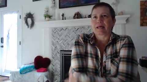 Snapshot of 11willowandjohn11 chatting on 20, 5, 2026 Aurora Willows online show from 20, 5, 2026