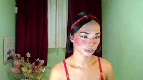 Snapshot of 18_nicole chatting on 27, 2, 2025 barbie online show from 27, 2, 2025