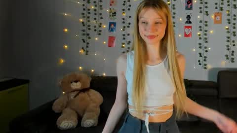 Snapshot of 18kira18 chatting on 14, 3, 2026 Kira online show from 14, 3, 2026