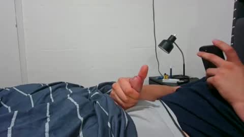18skinnypee online show from 21, 5, 2026