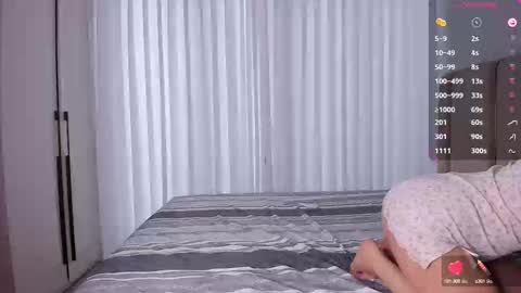 Snapshot of 1_love_8 chatting on 17, 9, 2025 Rose Nude only In Prvt online show from 17, 9, 2025