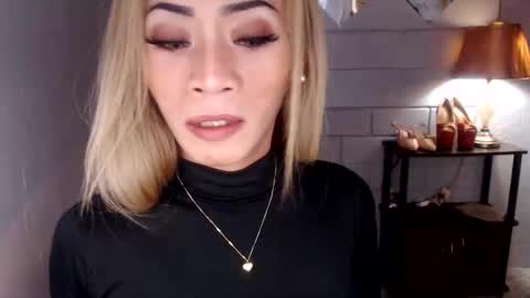 Snapshot of 1bigsurprise4you chatting on 23, 3, 2026 angel online show from 23, 3, 2026