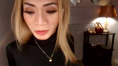 Snapshot of 1bigsurprise4you chatting on 10, 4, 2026 angel online show from 10, 4, 2026