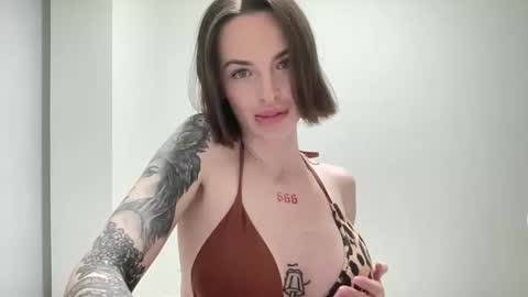 Snapshot of 1dove chatting on 22, 3, 2026 DOVE online show from 22, 3, 2026