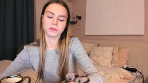 Snapshot of 1i1ypa1mer chatting on 10, 12, 2024 Lily 3 online show from 10, 12, 2024