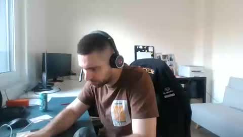 Snapshot of 1kamilkamil11 chatting on 10, 3, 2025 kam online show from 10, 3, 2025