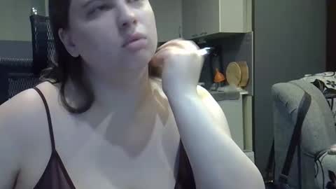 1LINDSEY1 online show from 8, 9, 2025