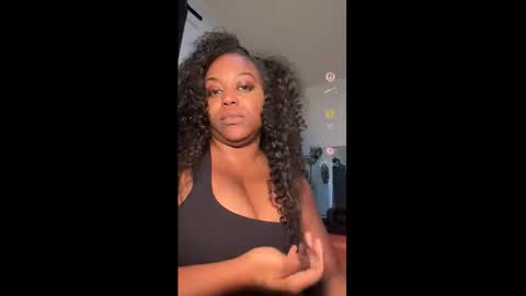 Snapshot of 1lookurhooked chatting on 9, 3, 2026 Lillycakes online show from 9, 3, 2026