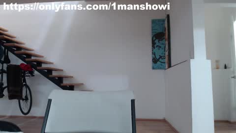 1manshow11 online show from 16, 1, 2025