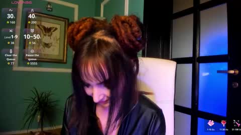 Moona  online show from 4, 11, 2025