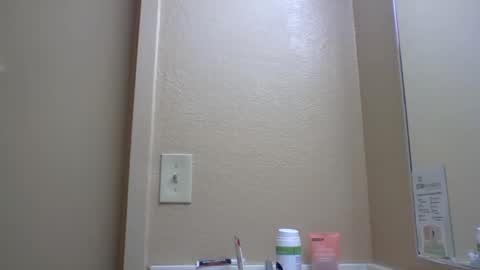 Snapshot of 1nastya8 chatting on 6, 4, 2026 TheShyOne18 online show from 6, 4, 2026