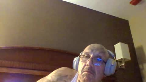 Snapshot of 1nastya8 chatting on 21, 4, 2026 TheShyOne18 online show from 21, 4, 2026