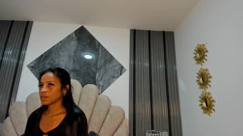 Snapshot of 1naughty_milf chatting on 3, 12, 2025 Luisa online show from 3, 12, 2025