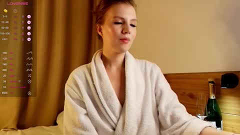 VICTORIA online show from 3, 10, 2025