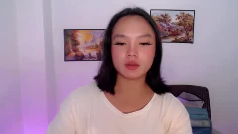 Snapshot of 1tshaku chatting on 27, 4, 2026 E online show from 27, 4, 2026