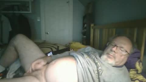 Snapshot of 2003dynawideglide chatting on 22, 12, 2025 2003dynawideglide online show from 22, 12, 2025