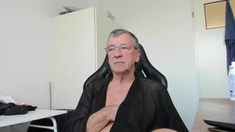 Snapshot of 200gentleman chatting on 6, 3, 2025 Henk online show from 6, 3, 2025