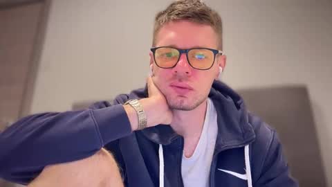 Snapshot of 2017ssseeexxx chatting on 30, 10, 2025 Romano online show from 30, 10, 2025