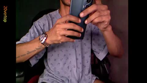Snapshot of 20vertop chatting on 19, 5, 2026 20vertop online show from 19, 5, 2026