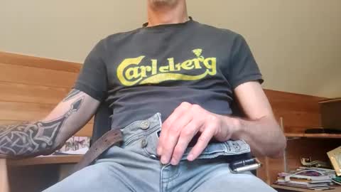 Snapshot of 22_acacia_avenue chatting on 9, 5, 2026 22_acacia_avenue online show from 9, 5, 2026