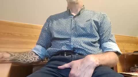 Snapshot of 22_acacia_avenue chatting on 1, 6, 2026 22_acacia_avenue online show from 1, 6, 2026