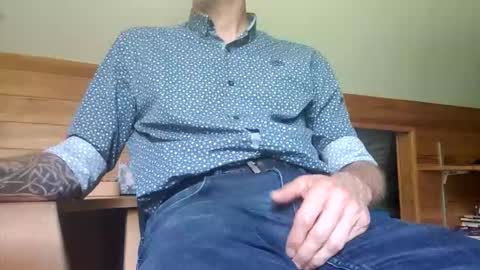 Snapshot of 22_acacia_avenue chatting on 4, 6, 2026 22_acacia_avenue online show from 4, 6, 2026