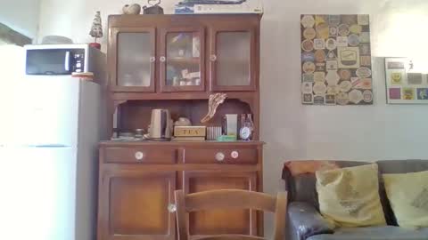 22esserre online show from 13, 11, 2025