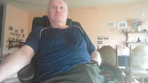 Snapshot of 29famila chatting on 16, 12, 2025 29famila online show from 16, 12, 2025