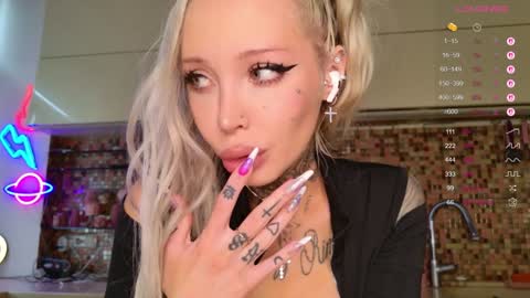 Snapshot of 2badforyou chatting on 29, 10, 2025 30 NOV online show from 29, 10, 2025