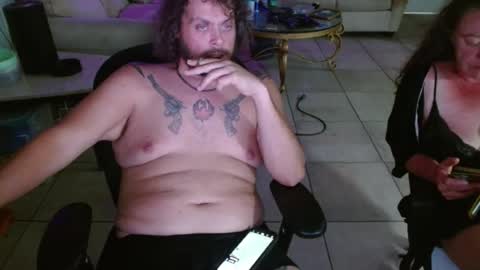 Snapshot of 2dirtyhillbillies chatting on 7, 7, 2026 ThrillBilly online show from 7, 7, 2026