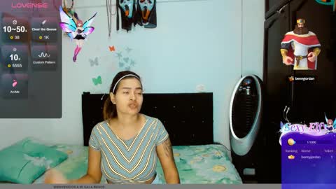 Snapshot of 2girls__dream chatting on 19, 12, 2024 samantha sharon online show from 19, 12, 2024