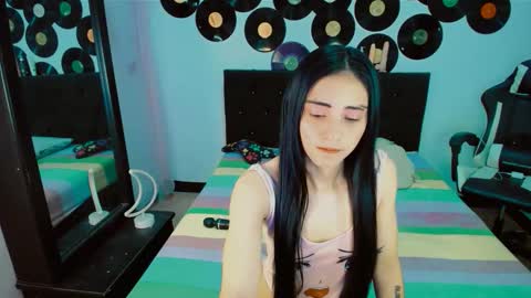 Snapshot of 2girls__dream chatting on 6, 3, 2026 samantha sharon online show from 6, 3, 2026