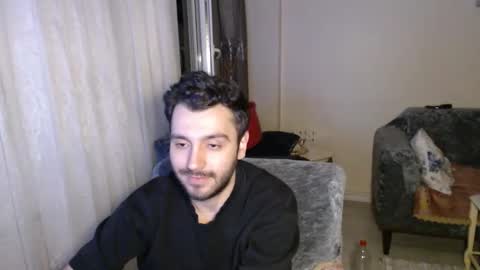 Snapshot of 2handsomeman chatting on 5, 6, 2026 Berk online show from 5, 6, 2026